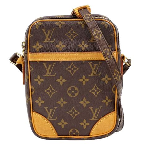 borsa uomo louis vuitton prezzo|Borse a tracolla Louis Vuitton da Uomo .